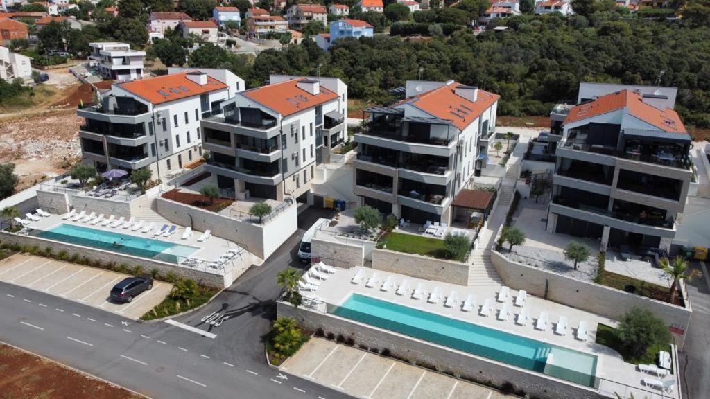 Apartment Emarin Banjole Luaran gambar